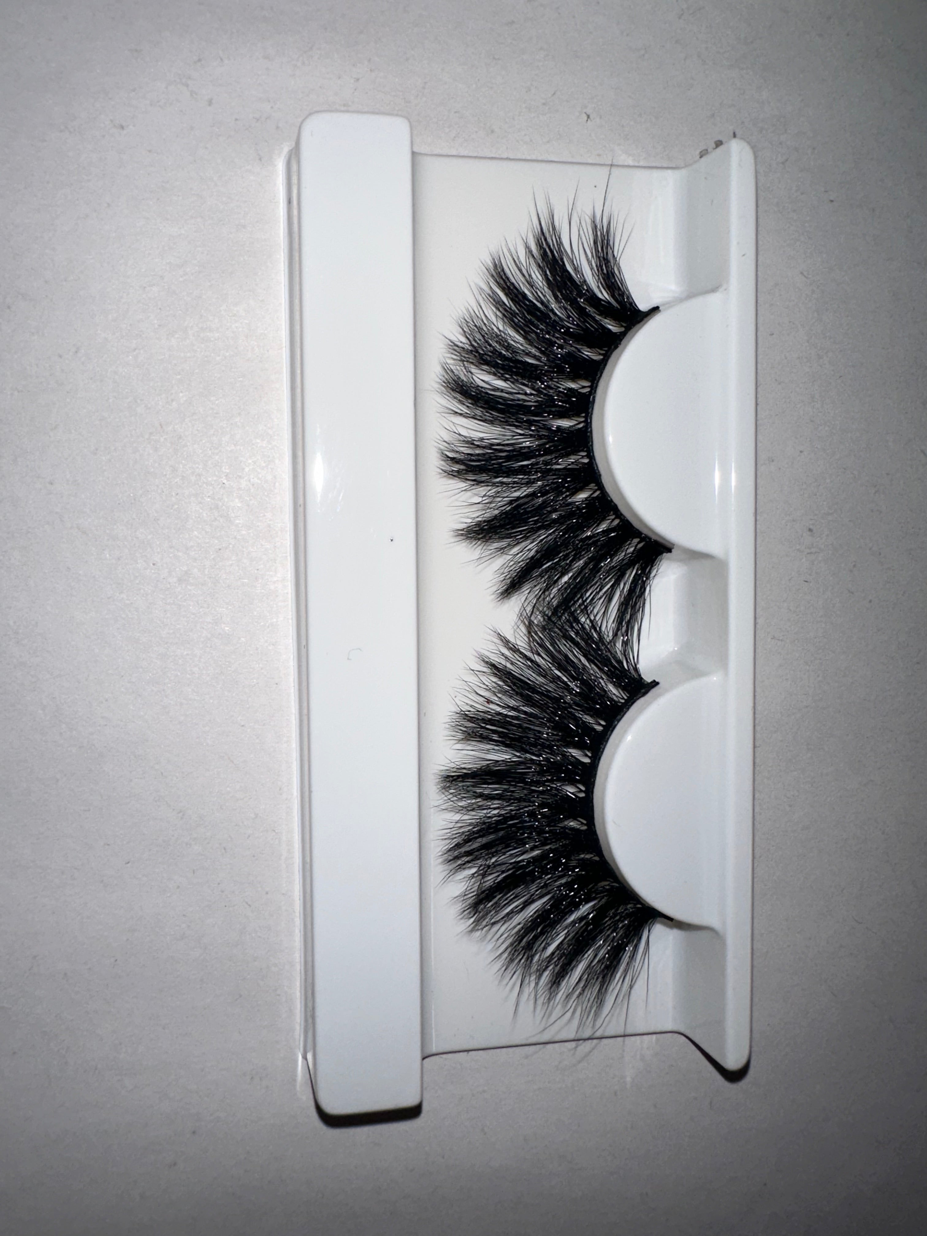 Unice lashes